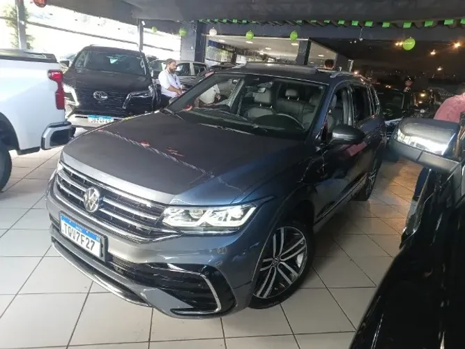 Volkswagen Tiguan Allspac R-line 300 TSI 2.0 2025