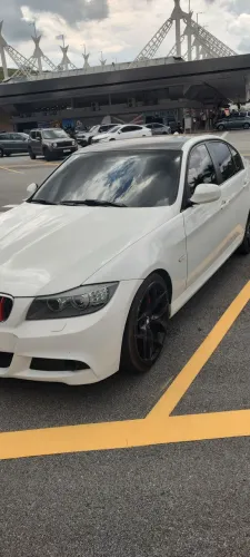 BMW 318I A 2.0 16V 136cv 5P 2012