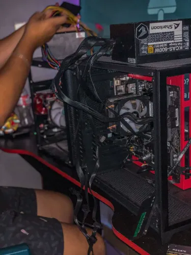 Seu pc gamer deu problema?Eu resolvo!!