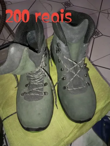 Bota bico de ferro