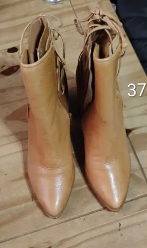 Bota feminina Dumond couro 37