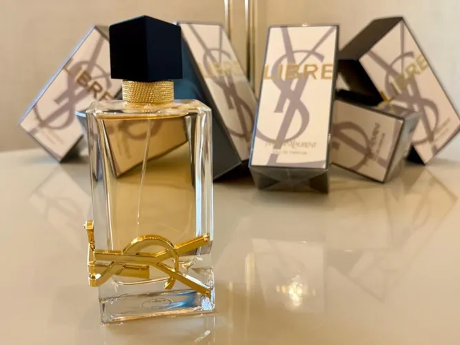 Perfume Yves Saint Laurent Libre Femi. 90ml