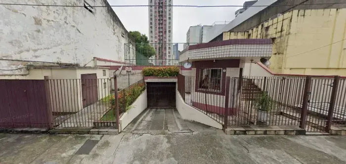 VENDO OU ALUGO APTO NO REDUTO ATRÁS DO LIDER DOCA, COM 2 VAGAS DE GARAGEM