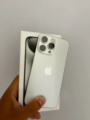 iPhone 15 Pro Max 256gb - Muito novo