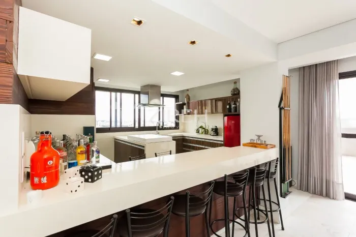 COBERTURA TRIPLEX PARA ALUGAR COM 4 QUARTOS NO ALTO DA XV