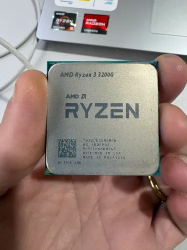 Ryzen 3 3200 g