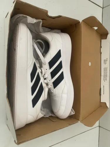 TÊNIS ADIDAS