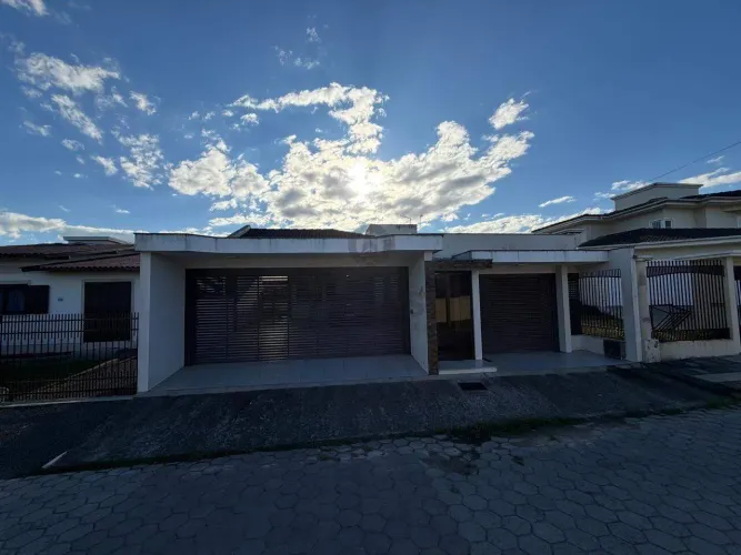 Casa à venda, 3 quartos, 1 suíte, 3 vagas, Parque das Avenidas - Sombrio/SC