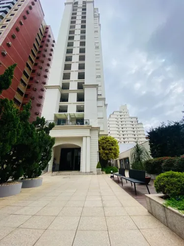 Apartamento à venda no Privilege Cambuí | 65 m² | 2 dormitórios | Varanda com churrasqueir