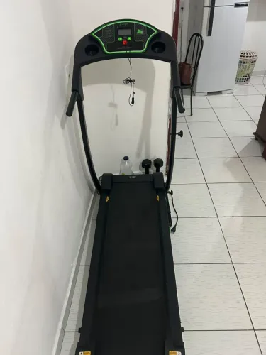 Esteira Elétrica Dream Fitness Concept 1.8 (Bivolt e Dobrável) - Excelente Estado
