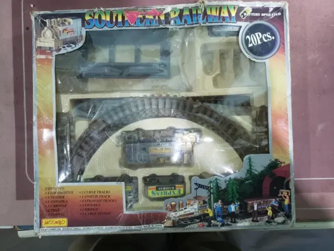 conjunto de trem de brinquedo marca moonbo