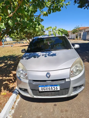 Renault Sandero Privilège Hi-flex 1.6 16V 5P AUT 2012