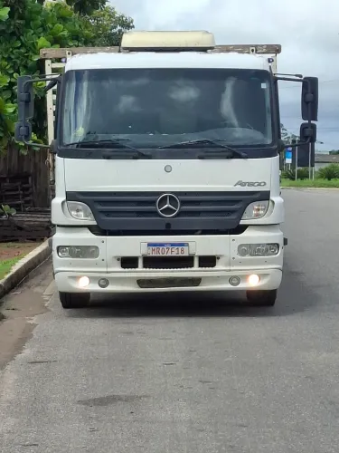 Vendo atego 2425