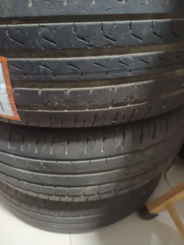  Pneus semi novos