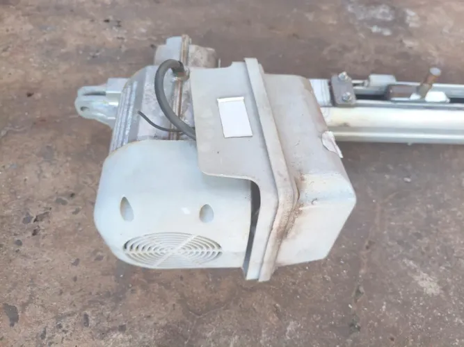 Motor de portão usado