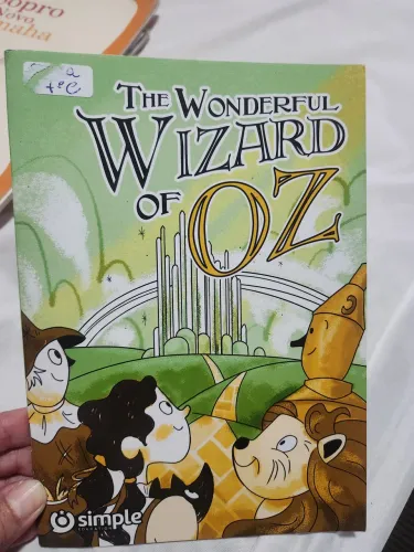 Livro em inglês "The Wonderful Wizard of OZ"