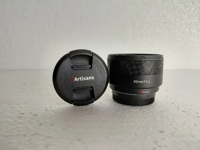 Lente 7artisans 35mm F/1.4 Foco Automático p/ Fujifilm Fuji