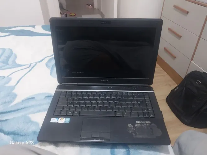 Notebook positivo Premium leia anúncio