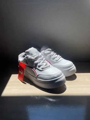 Tênis Feminino PUMA Holiday Primeira Linha Novo