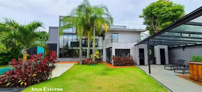 Casa Alto Padrão e contemporânea. Um dos melhores condomínios da Barra da Tijuca.