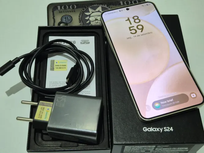 Samsung Galaxy S24 *Completo na Caixa + brindes