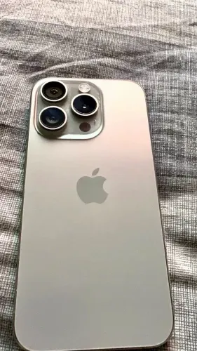 iPhone 15 Pro 128GB Titânio Natural - Excelente estado