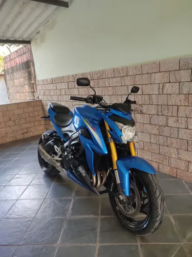 Gsx s 1000 sem detalhes