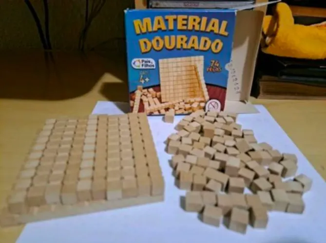 Material dourado