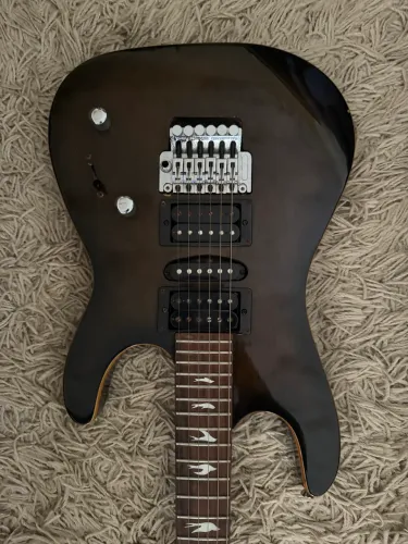 Guitarra  Floyd Rose Memphis Tagima MG-130