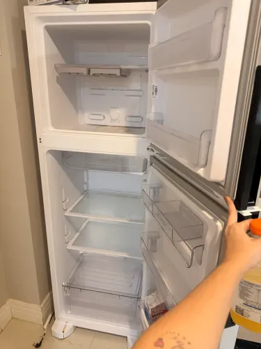 Geladeira a venda