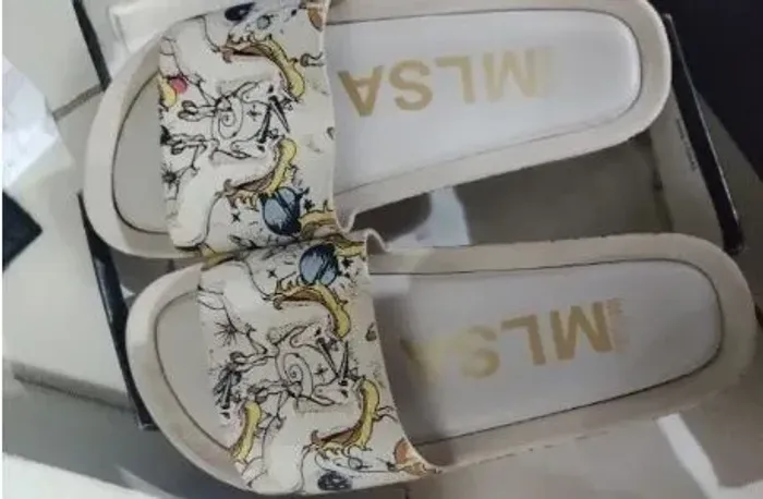 Chinelo melissa