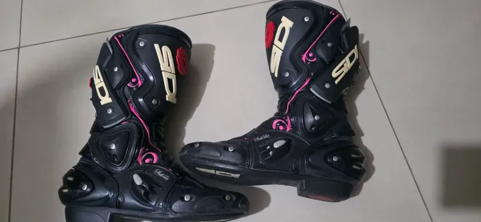 Bota sidi feminina 