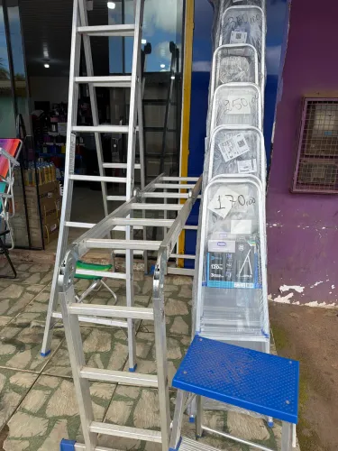 ESCADAS EM ALUMÍNIO