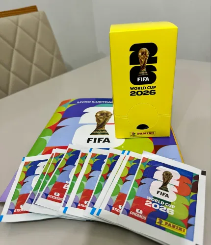 Caixa pacote figurinhas Copa 2026 Panini