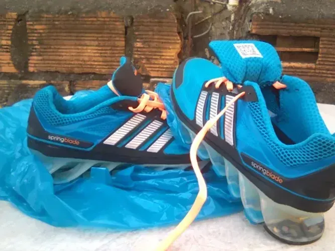 Adidas Escama de Peixe Springblade ORIGINAL: tração de monstro, estilo único!