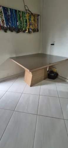 Mesa de jantar com defeito 