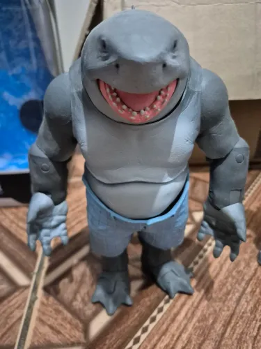 Tubarão rei dc multiverse mcfarlane