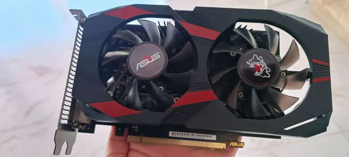 Placa de video GTX 1050ti Asus cerberus