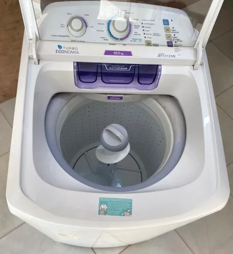 Máquina de lavar Roupa Eletrolux 10.5KG EXTRA BEM NOVINHA FAÇO ENTREGA ACEITO CARTÃO