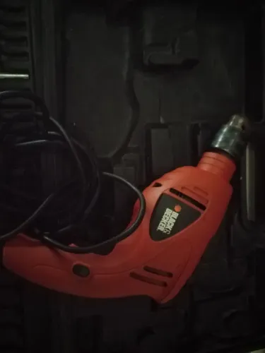 Furadeira Black and Decker 