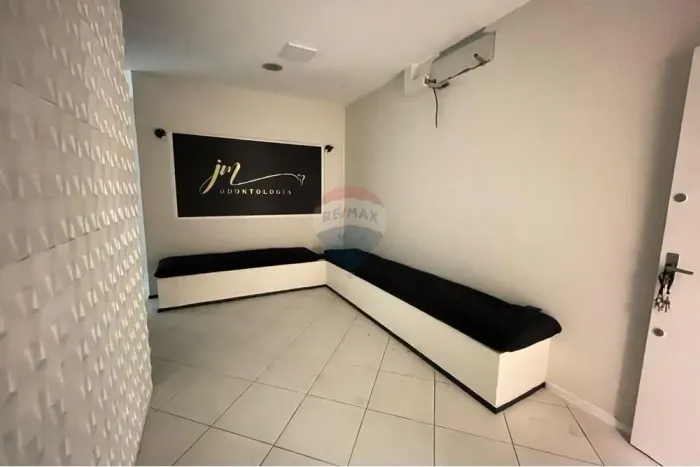 Sala Comercial Pronta com 30m² para locação por R$1.500,00 - Vila da Penha -RJ