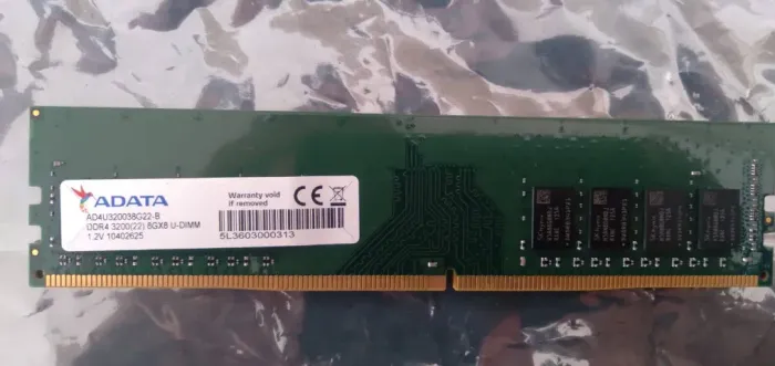 Memória RAM ADATA 8GB DDR4 3200MHz para Desktop