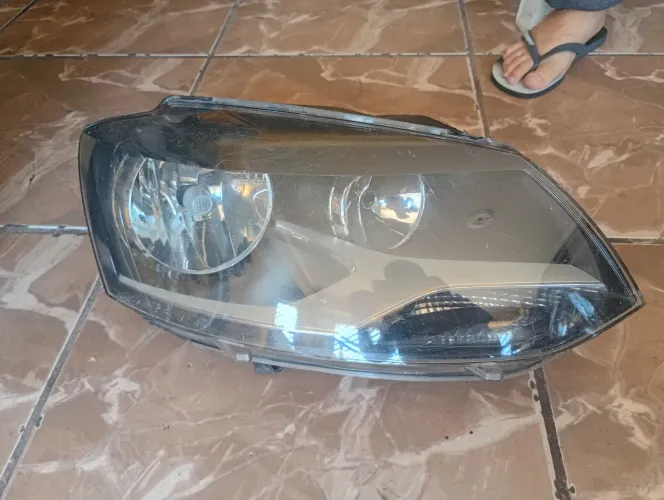 Farol Direito Volkswagen Fox 2011 2012 2013 