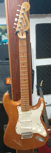  Guitarra Squier Fender Stratocaster Califórnia Series