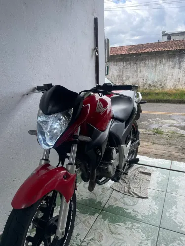 CB300R 2011 - Oportunidade ?