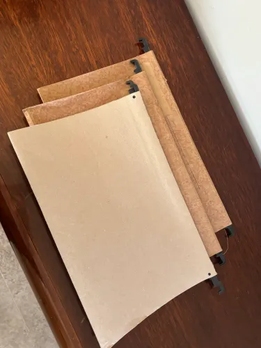 Pastas suspensas em papel Kraft - p/ arquivo