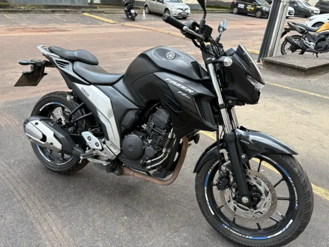 YAMAHA FZ25 2022 