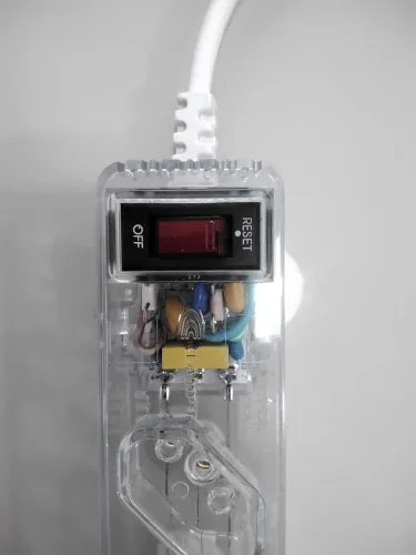 Filtro de Linha I-CLAMPER. (É uma das melhores marcas de filtros de linha).