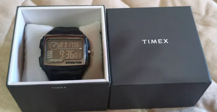 Timex Expedition retangular