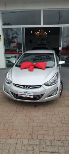 Hyundai Elantra GLS 2.0 16V Flex Aut. 2016